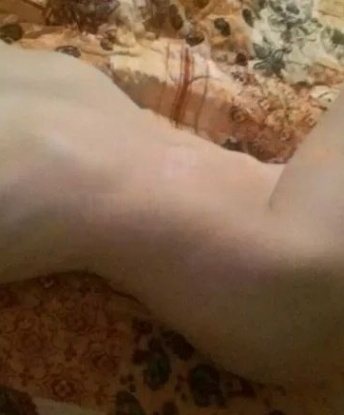 Волшебные руки и магический оральный секс - это лишь часть моих услуг. Я умею создавать атмосферу изысканного удовольствия. Позволь мне погрузить тебя в мир наслаждения и разрешить все твои фантазии стать яркой реальностью. Посмотри на мои фото и убедись, насколько я привлекательна. 📷
🌃 Живу в Москве и готова побаловать тебя в любой удобный для тебя момент. Я действительно опытная и знаю, как доставить тебе настоящее удовольствие. Мои клиенты всегда остаются довольными и возвращаются ко мне снова и снова. Мы можем насладиться вместе нежным эротическим массажем, игривыми ролевыми играми или жарким сексом. Ты заслуживаешь только лучшее, и я обеспечу тебя этим. 💋
💬 Виктория
